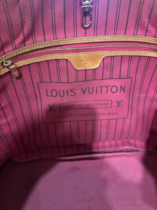 Louis Vuitton Monogram Neverfull Tote - Brown with Tan Trim - Picture 5 of 11